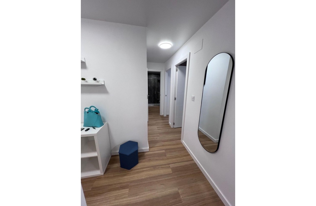 Reventa - Apartamento / piso - Torrevieja - Estacion de autobuses