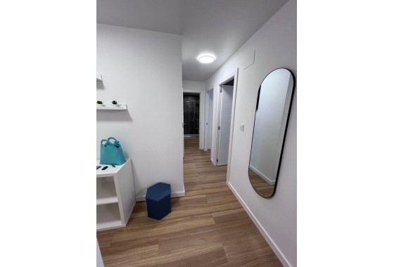 Reventa - Apartamento / piso - Torrevieja - Estacion de autobuses