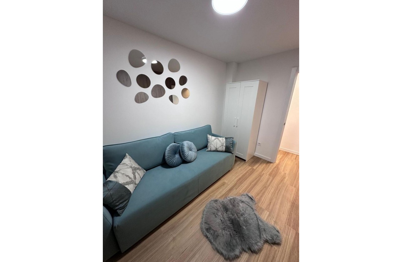 Reventa - Apartamento / piso - Torrevieja - Estacion de autobuses