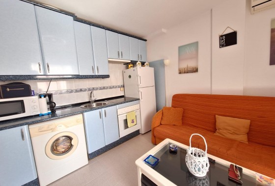 Resale - Apartment / flat - Torrevieja - Nueva Torrevieja