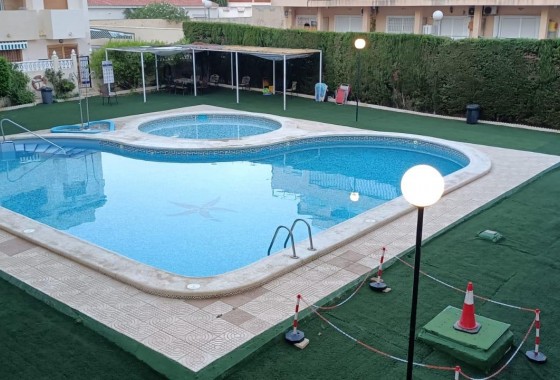 Resale - Apartment / flat - Torrevieja - Nueva Torrevieja