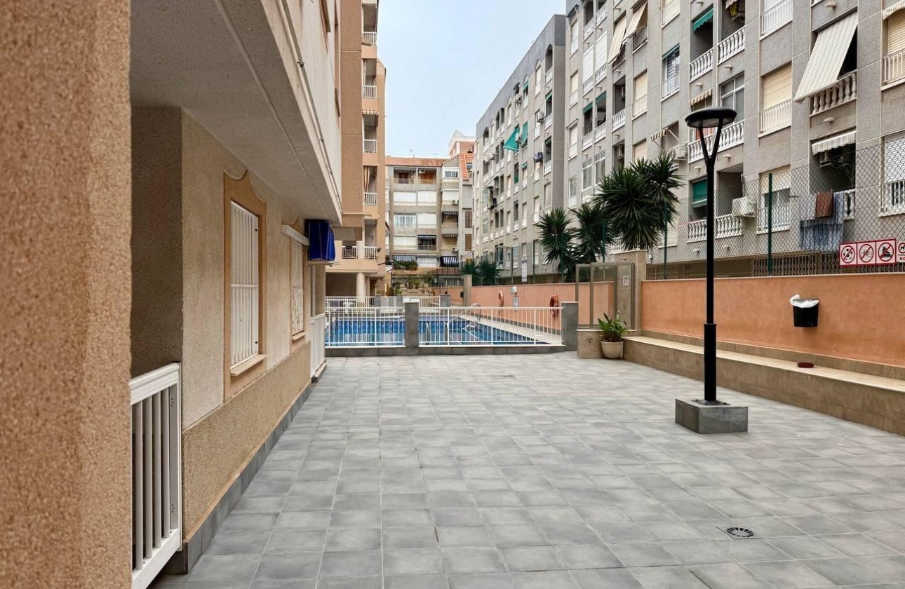 Revente - Appartement - Torrevieja - Acequion