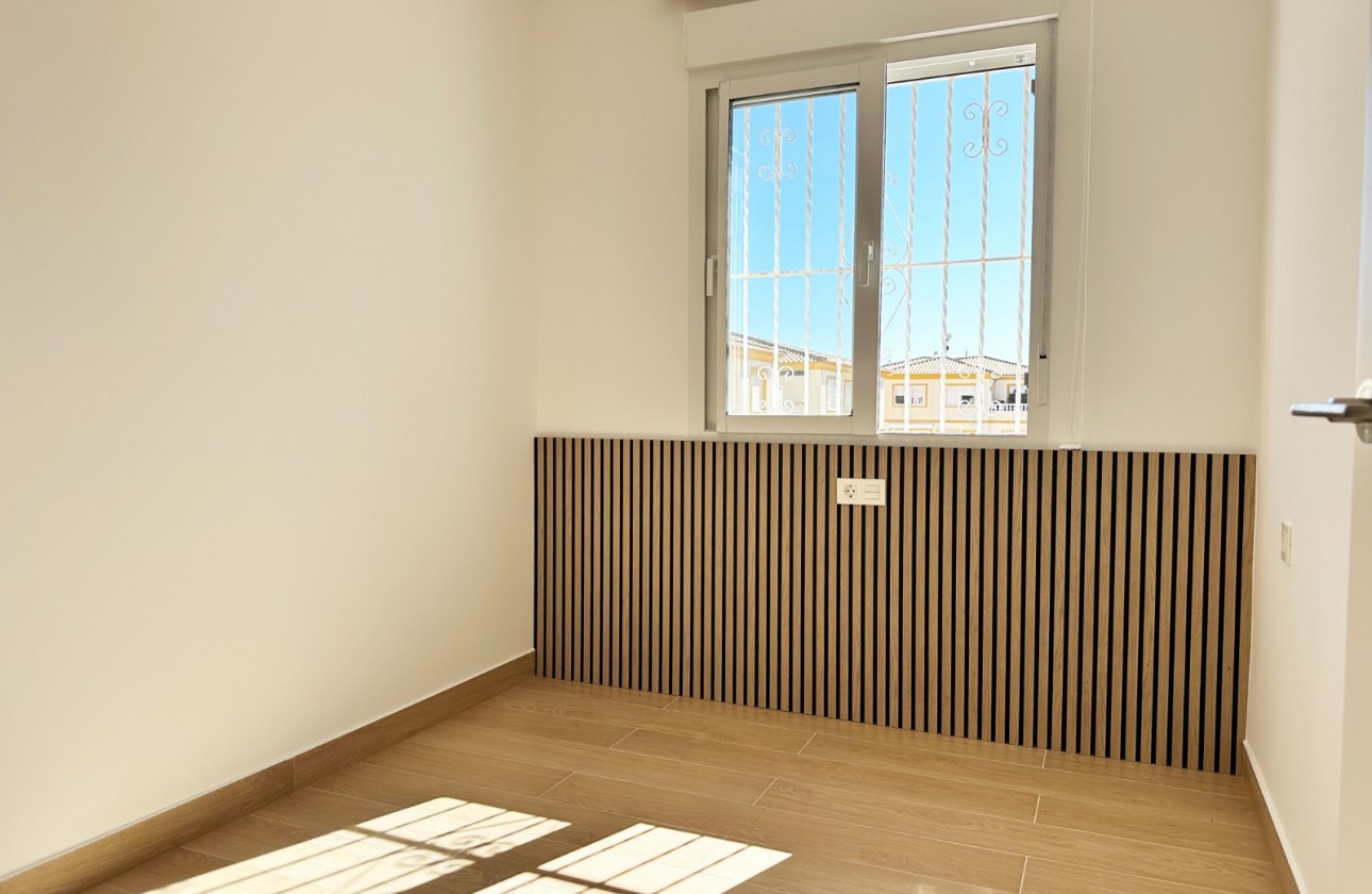 Resale - Apartment / flat - Orihuela Costa - Costa Blanca