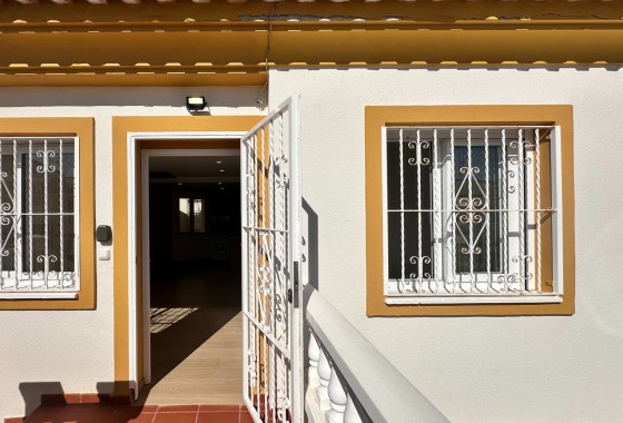 Resale - Apartment / flat - Orihuela Costa - Costa Blanca