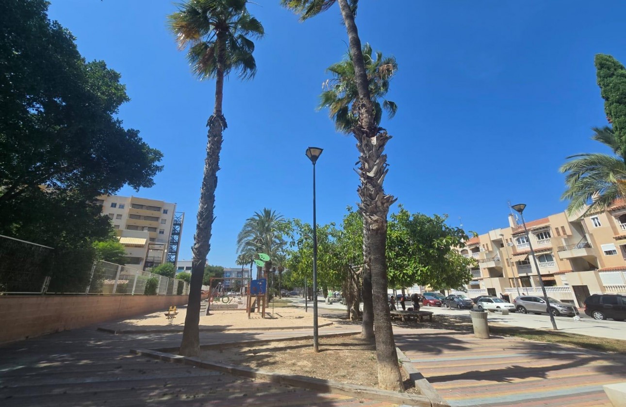 Revente - Appartement - Torrevieja - Habaneras
