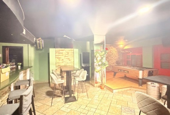 Resale - Commercial - Torrevieja - Paseo maritimo