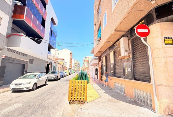 Resale - Commercial - Torrevieja - Paseo maritimo