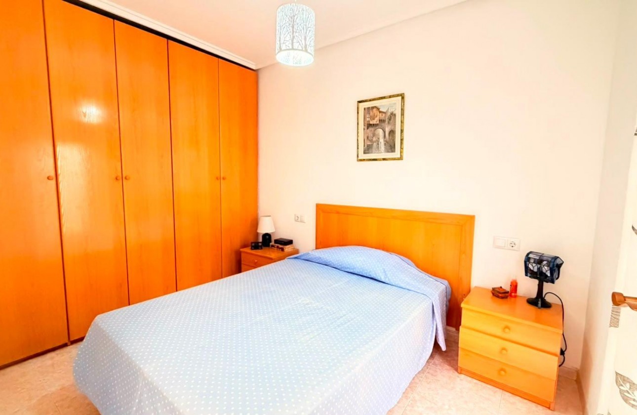 Resale - Apartment / flat - Torrevieja - Playa del Cura