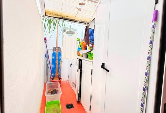 Resale - Apartment / flat - Torrevieja - Playa del Cura