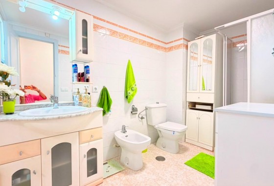 Resale - Apartment / flat - Torrevieja - Playa del Cura