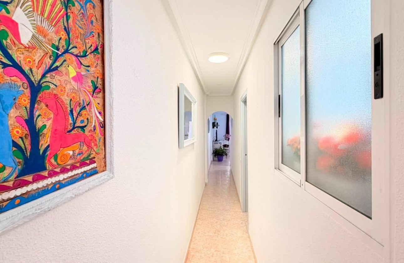 Resale - Apartment / flat - Torrevieja - Playa del Cura