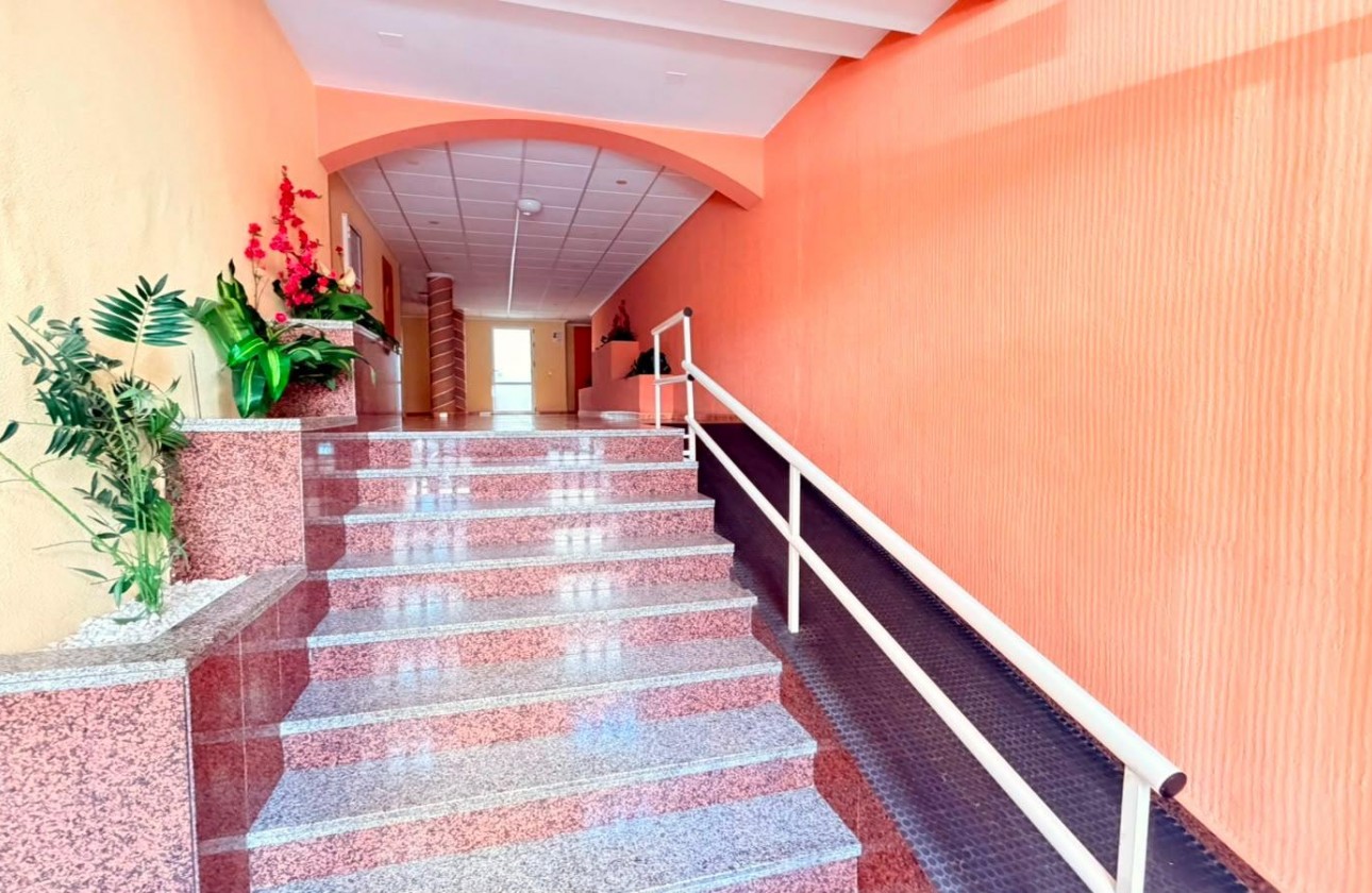 Resale - Apartment / flat - Torrevieja - Playa del Cura