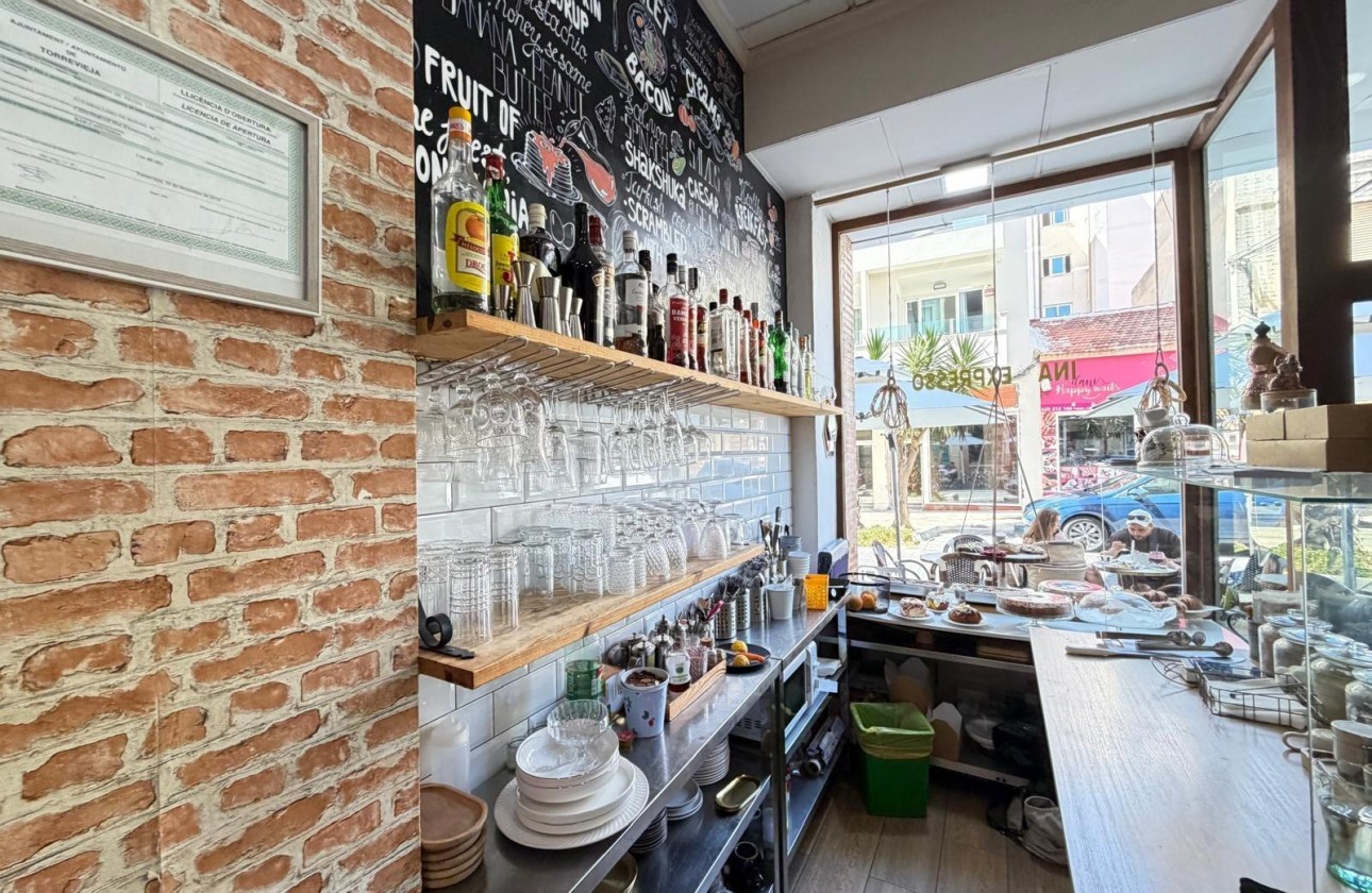 Resale - Commercial - Torrevieja - Centro