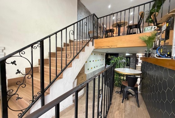 Resale - Commercial - Torrevieja - Centro