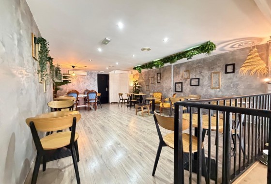 Resale - Commercial - Torrevieja - Centro