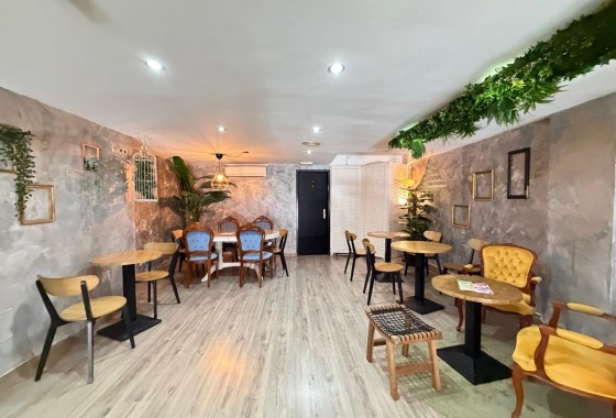 Resale - Commercial - Torrevieja - Centro