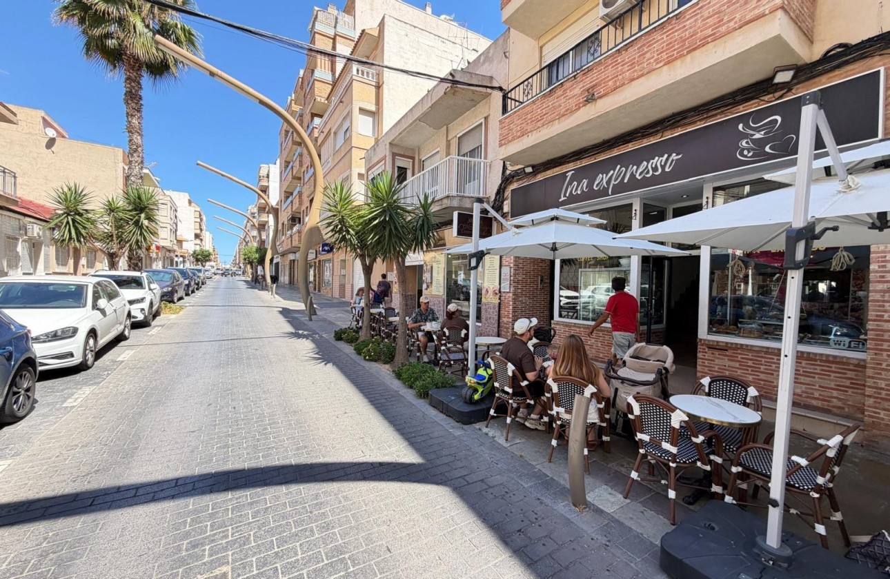 Resale - Commercial - Torrevieja - Centro