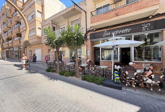 Resale - Commercial - Torrevieja - Centro