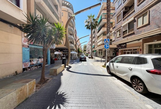 Resale - Commercial - Torrevieja - Centro