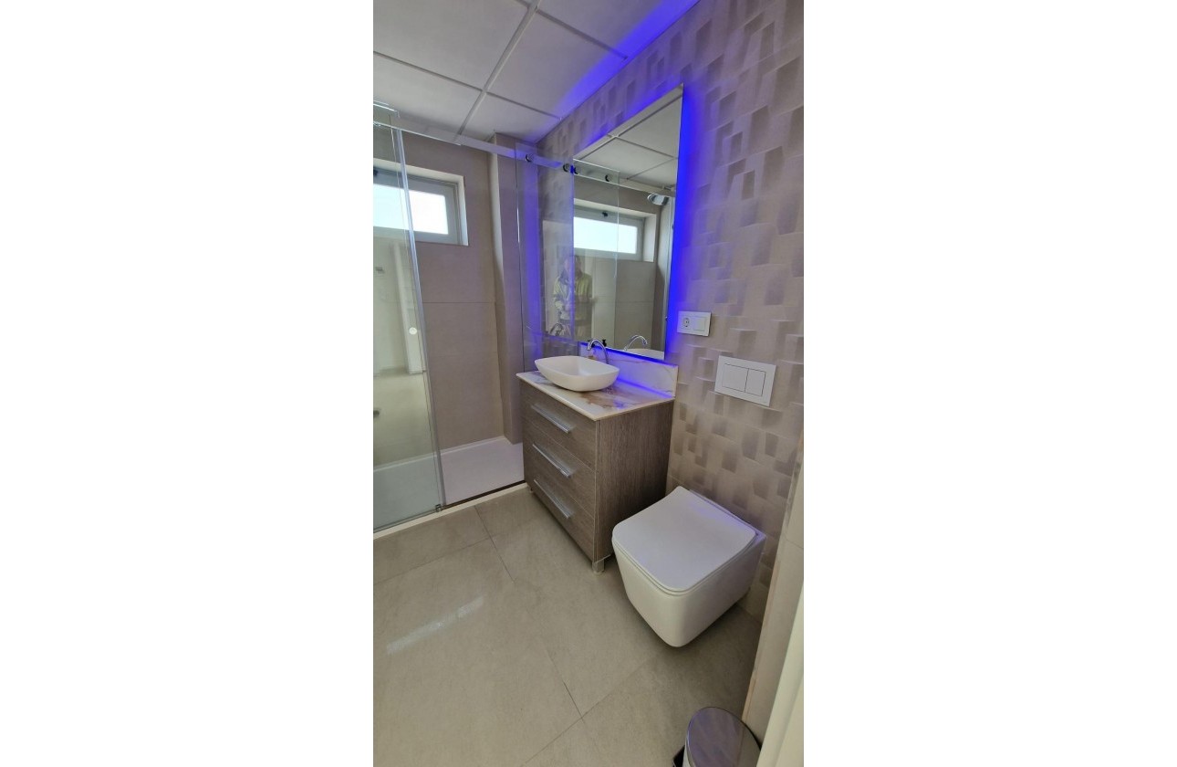 Resale - Apartment / flat - Finestrat - Cala de Finestrat