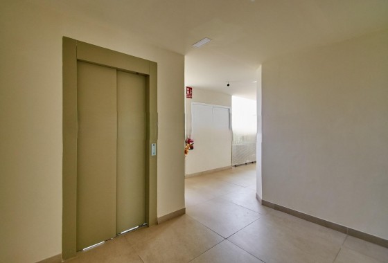 Resale - Apartment / flat - Finestrat - Cala de Finestrat