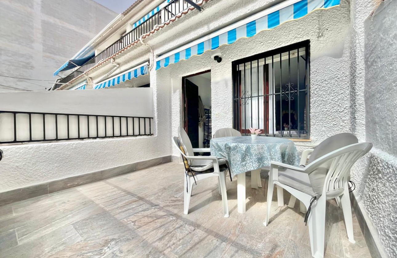 Resale - Apartment / flat - Torrevieja - Playa de los Locos