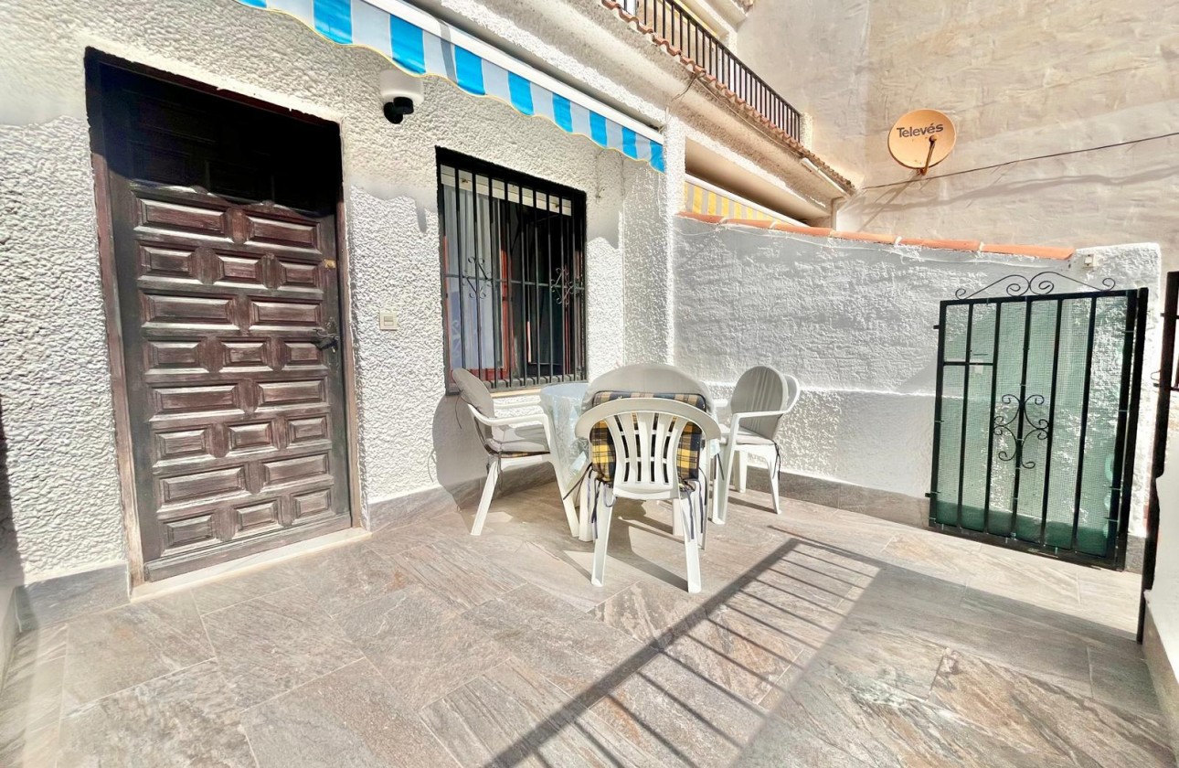 Resale - Apartment / flat - Torrevieja - Playa de los Locos