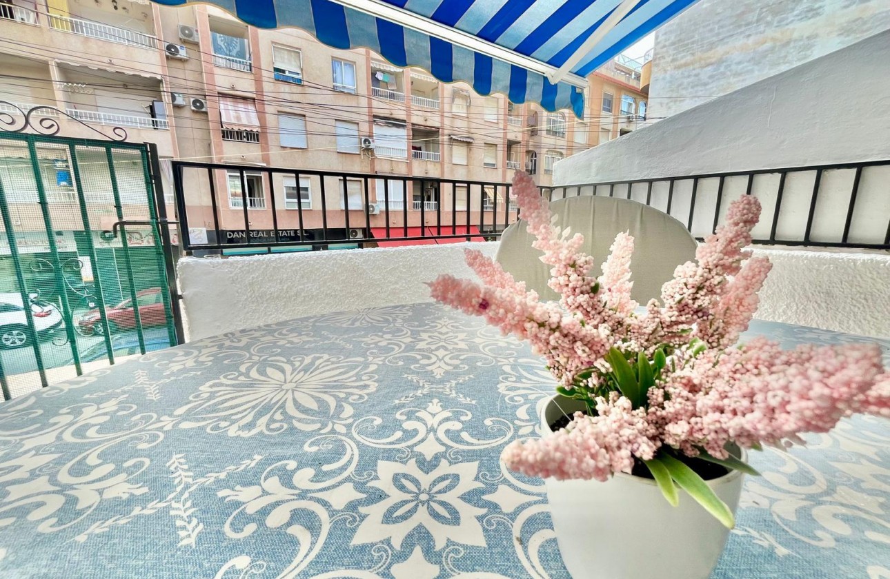 Resale - Apartment / flat - Torrevieja - Playa de los Locos
