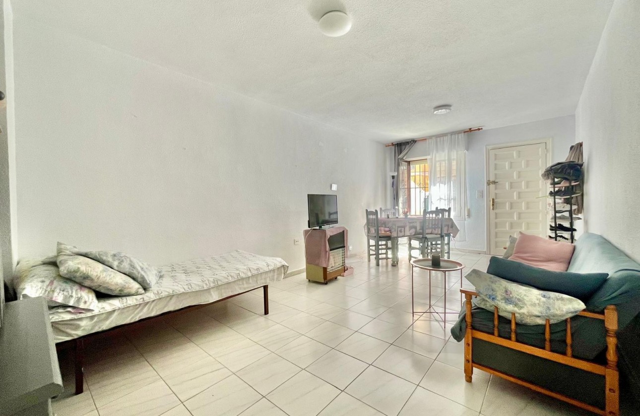 Resale - Apartment / flat - Torrevieja - Playa de los Locos