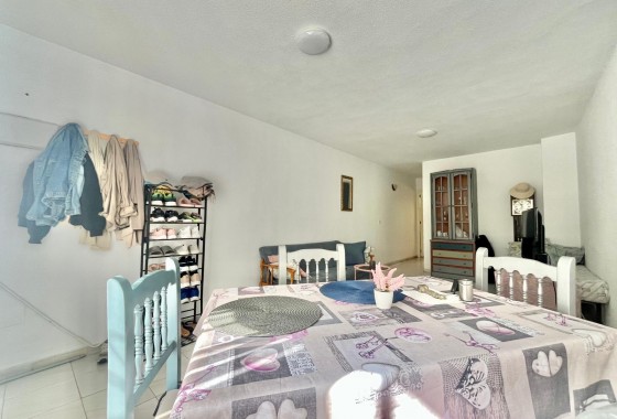 Resale - Apartment / flat - Torrevieja - Playa de los Locos