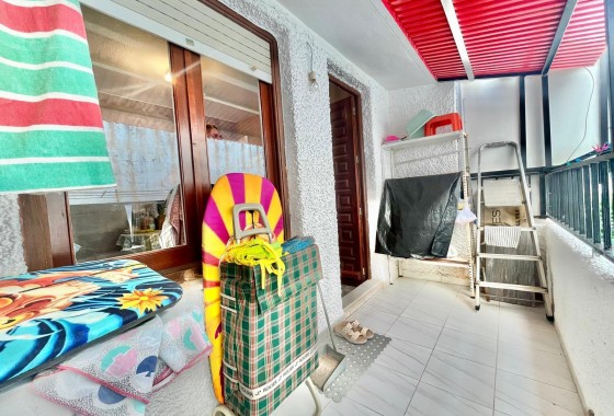 Resale - Apartment / flat - Torrevieja - Playa de los Locos