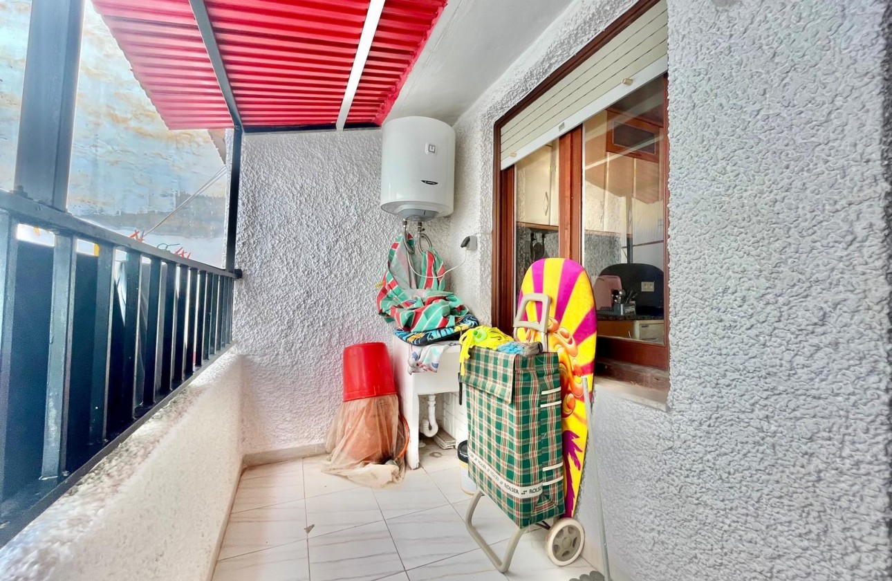 Resale - Apartment / flat - Torrevieja - Playa de los Locos