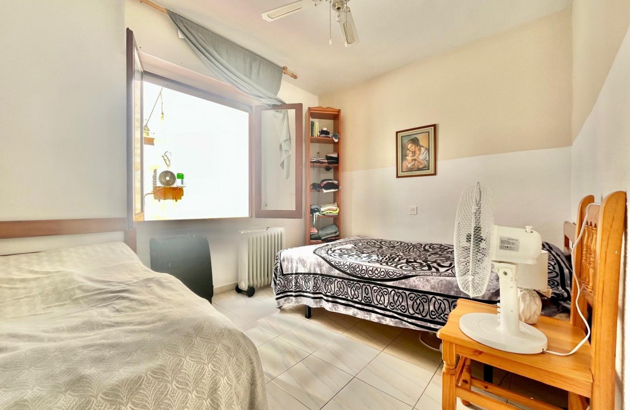 Resale - Apartment / flat - Torrevieja - Playa de los Locos