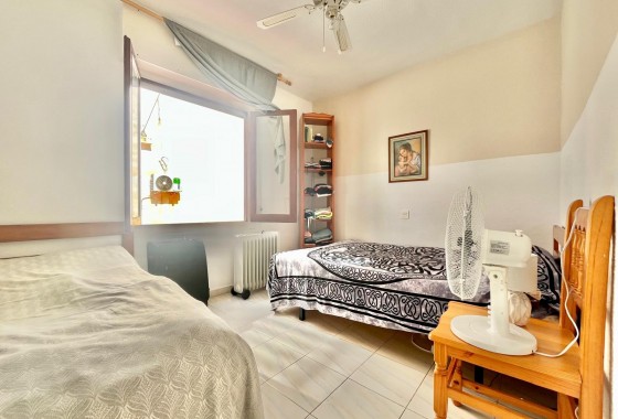 Resale - Apartment / flat - Torrevieja - Playa de los Locos