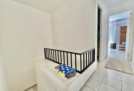 Resale - Apartment / flat - Torrevieja - Playa de los Locos