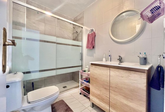Resale - Apartment / flat - Torrevieja - Playa de los Locos