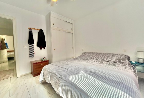 Resale - Apartment / flat - Torrevieja - Playa de los Locos