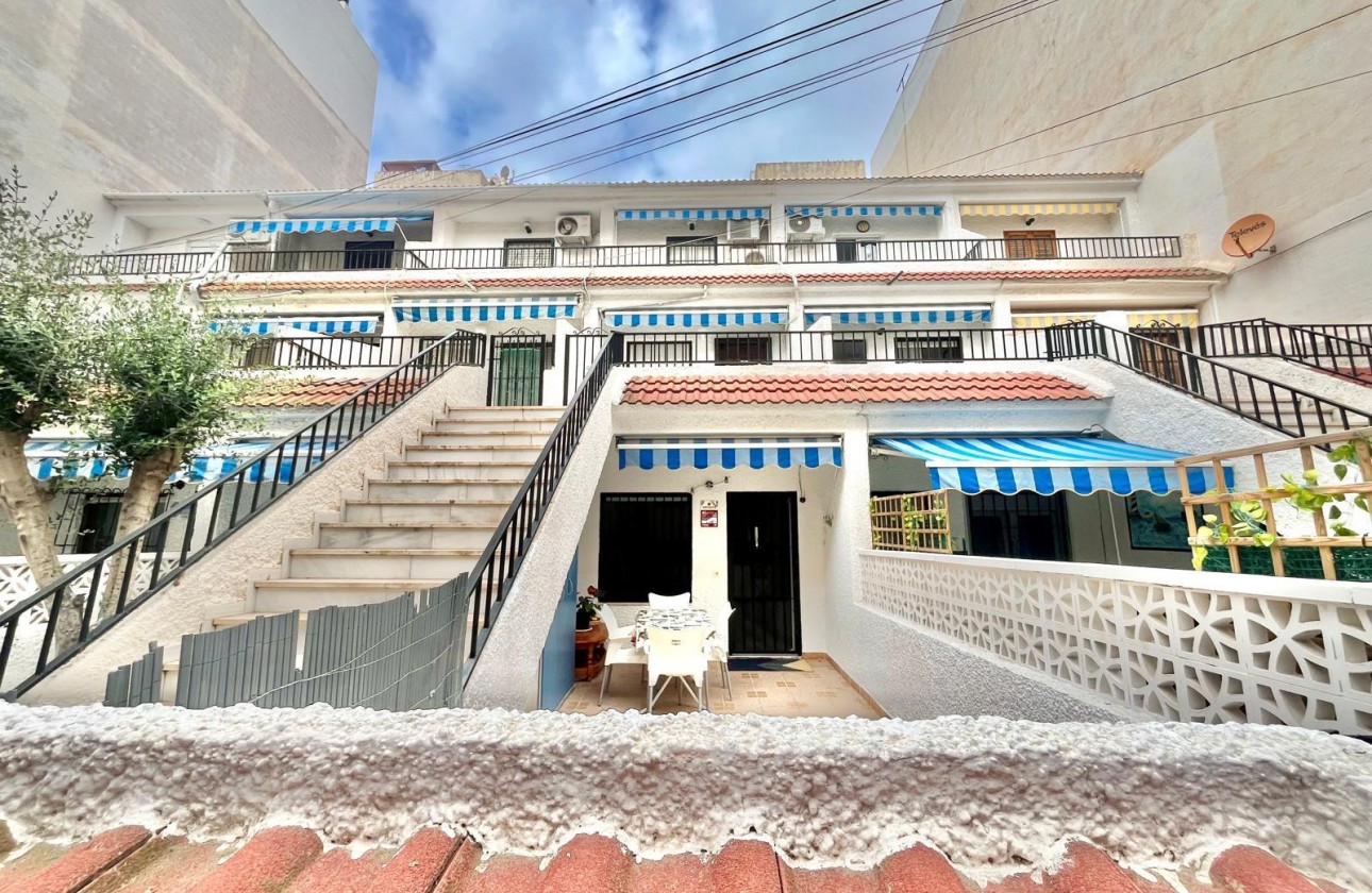 Resale - Apartment / flat - Torrevieja - Playa de los Locos