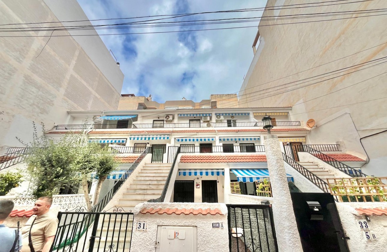 Resale - Apartment / flat - Torrevieja - Playa de los Locos