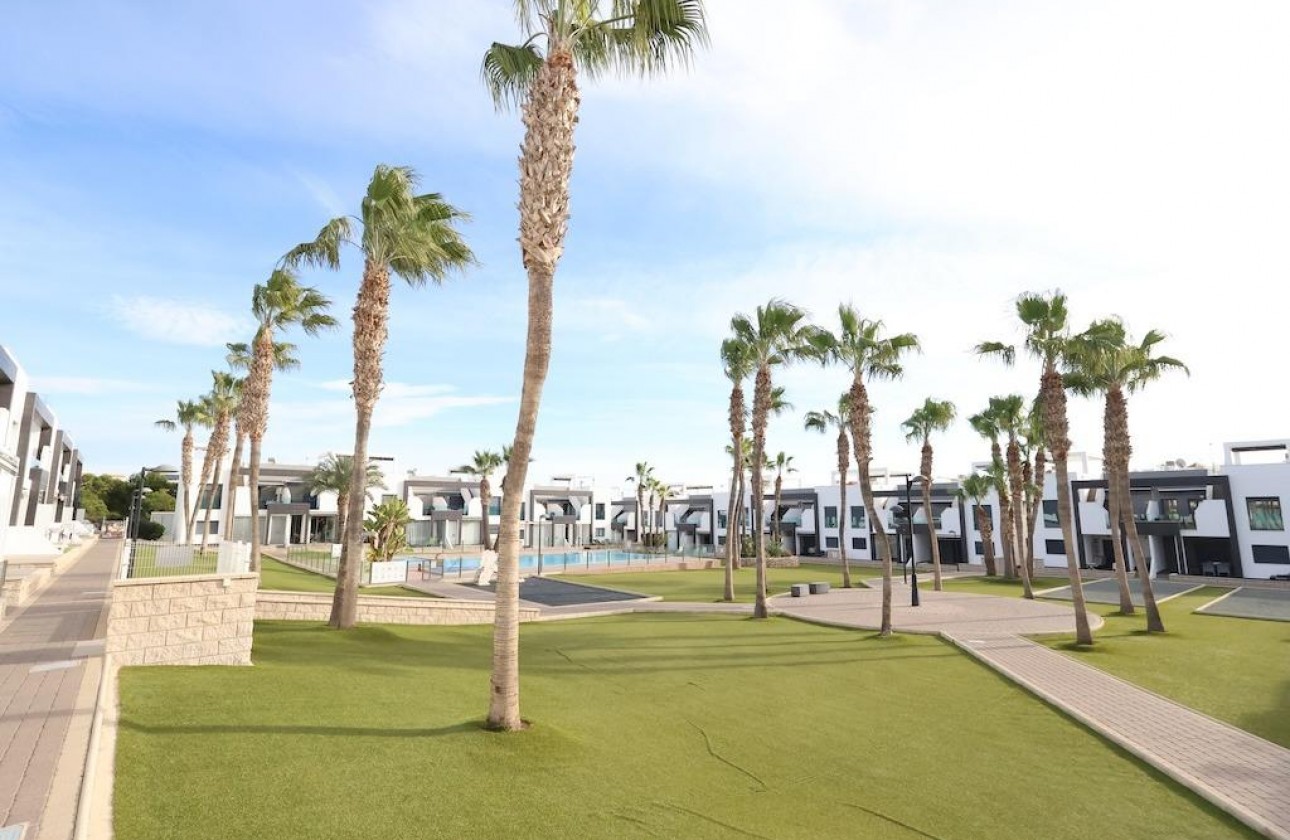 Resale - Bungalow - Orihuela Costa - Costa Blanca