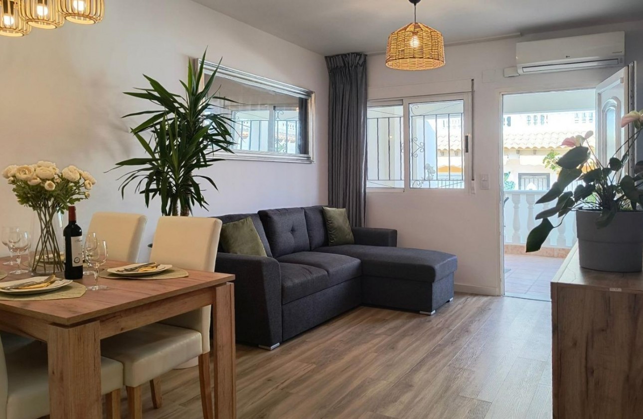Revente - Villa - Orihuela Costa - Los Balcones