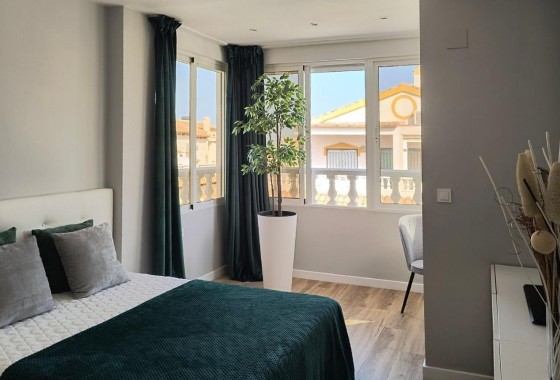 Revente - Villa - Orihuela Costa - Los Balcones