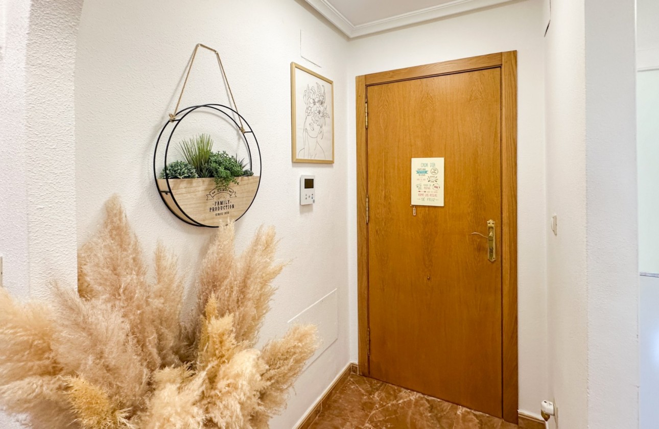 Resale - Apartment / flat - Guardamar del Segura - Costa Blanca