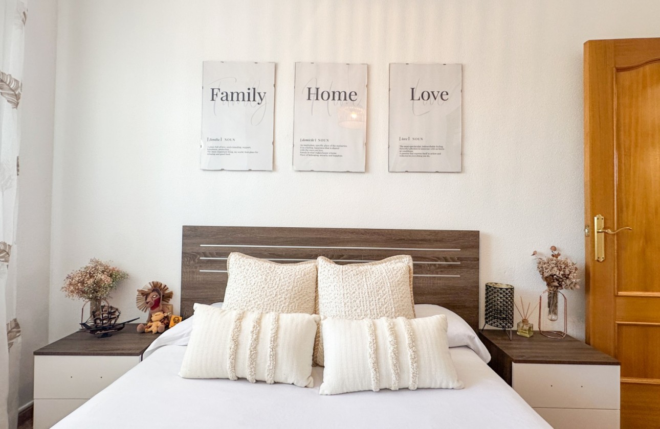 Resale - Apartment / flat - Guardamar del Segura - Costa Blanca