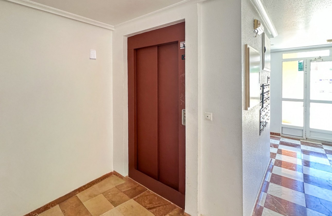 Resale - Apartment / flat - Guardamar del Segura - Costa Blanca