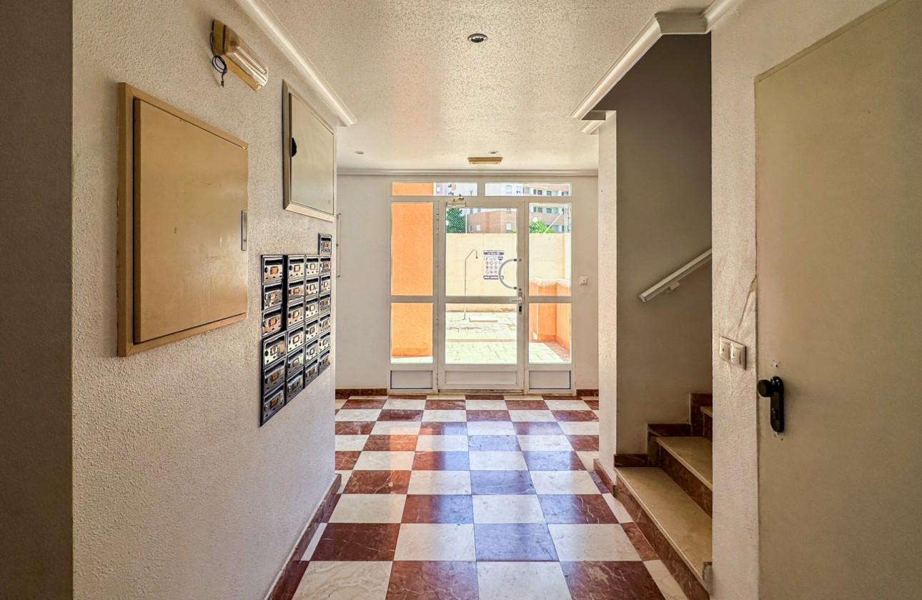 Resale - Apartment / flat - Guardamar del Segura - Costa Blanca