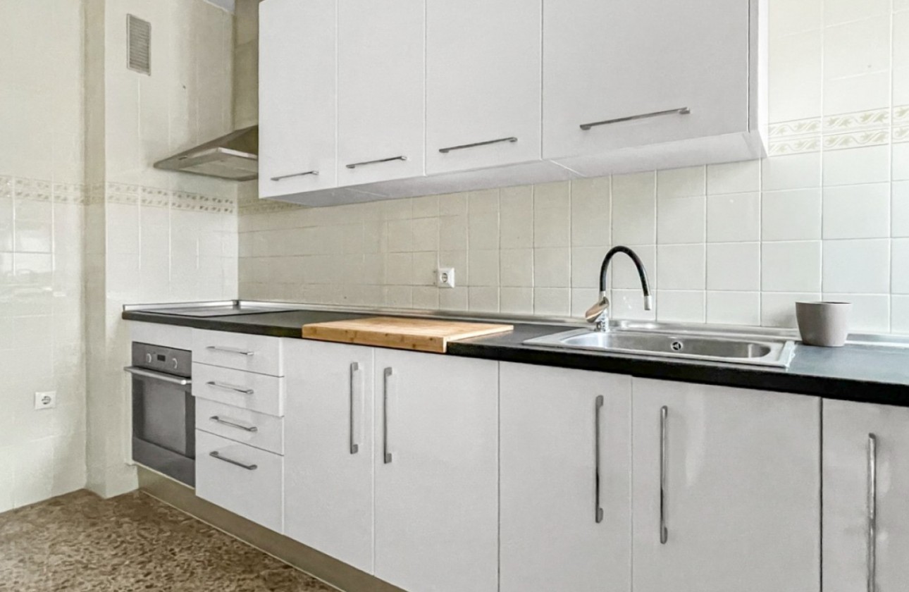 Resale - Apartment / flat - Guardamar del Segura - Costa Blanca