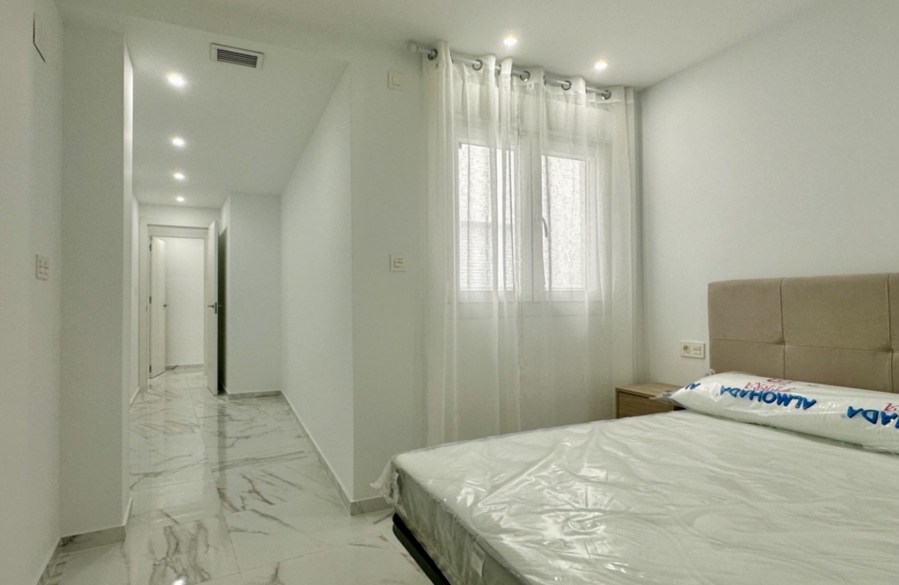 Resale - Apartment / flat - Torrevieja - Costa Blanca