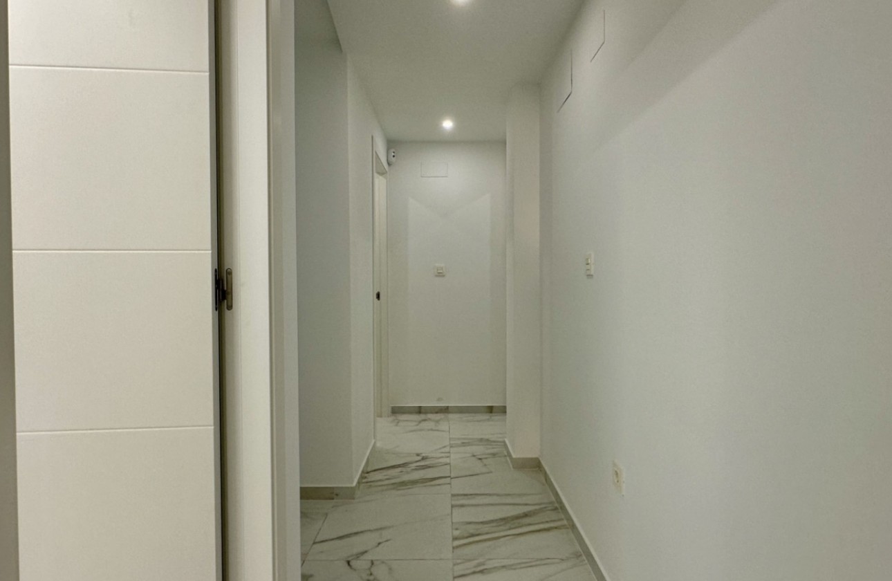 Resale - Apartment / flat - Torrevieja - Costa Blanca