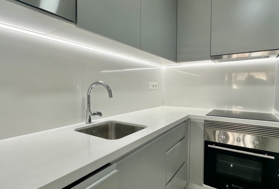 Resale - Apartment / flat - Torrevieja - Costa Blanca